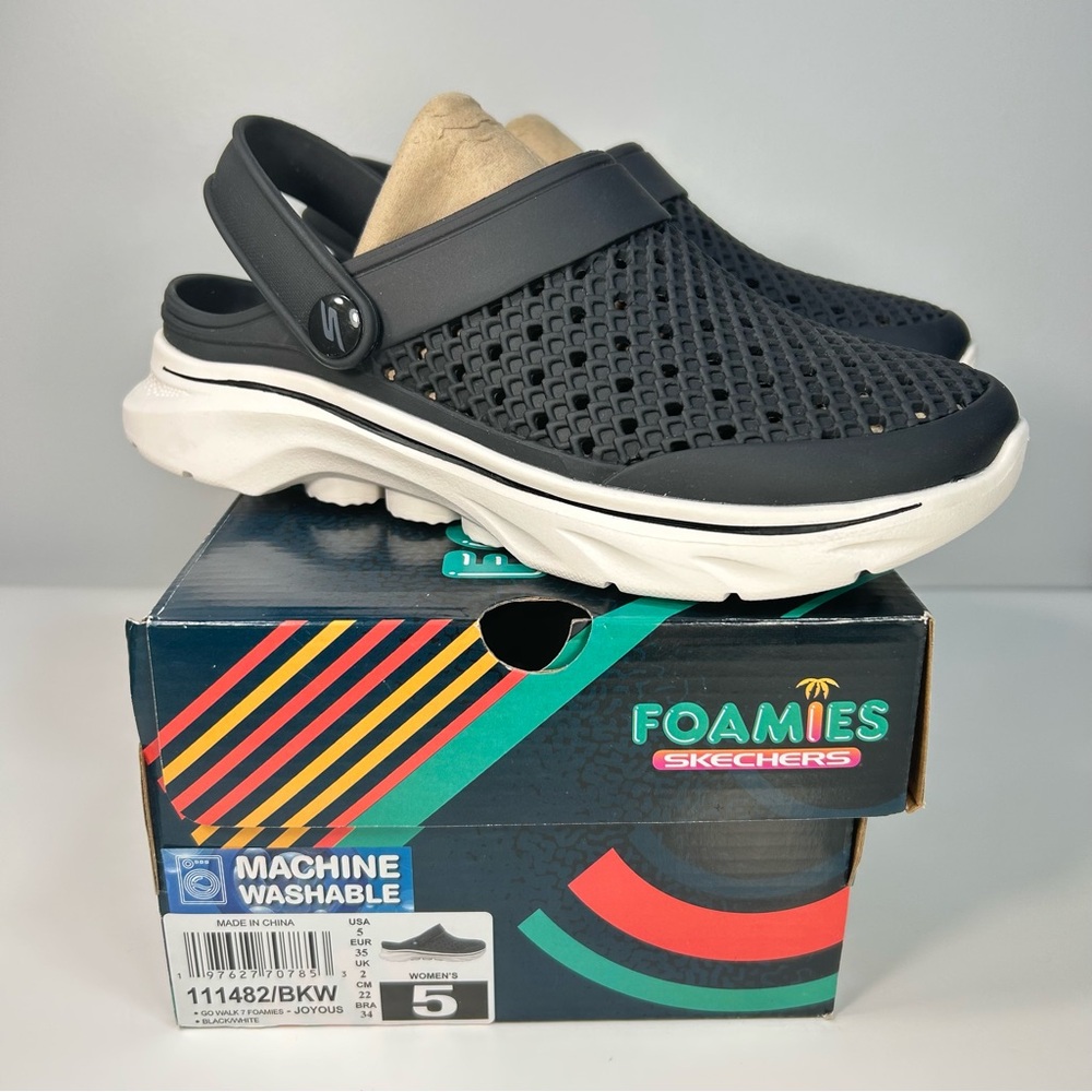 NEW Sketchers Foamies Joyous GO WALK 7 Clogs Shoe Black/ White 111482; Women’s 5